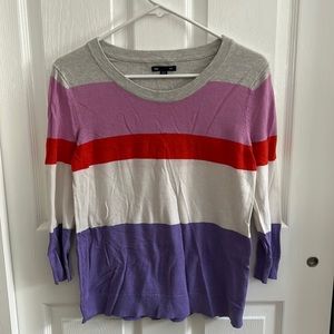 Gap sweater